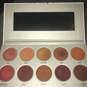 Morphe x Jaclyn Hill “sound the alarm” palette